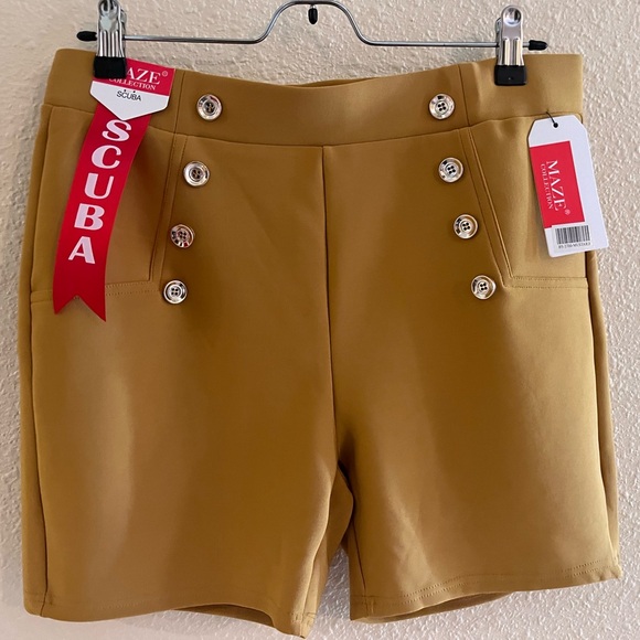 Woman’s comfort mustard Maze Scuba Shorts - Picture 1 of 3